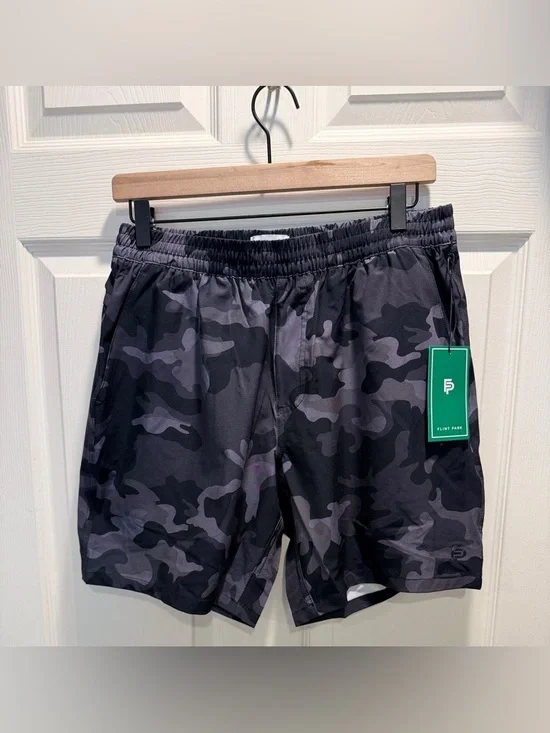 Men's Advantage Short (UnLined) in Black Camo-Men’s Medium NWT - Picture 3 of 15